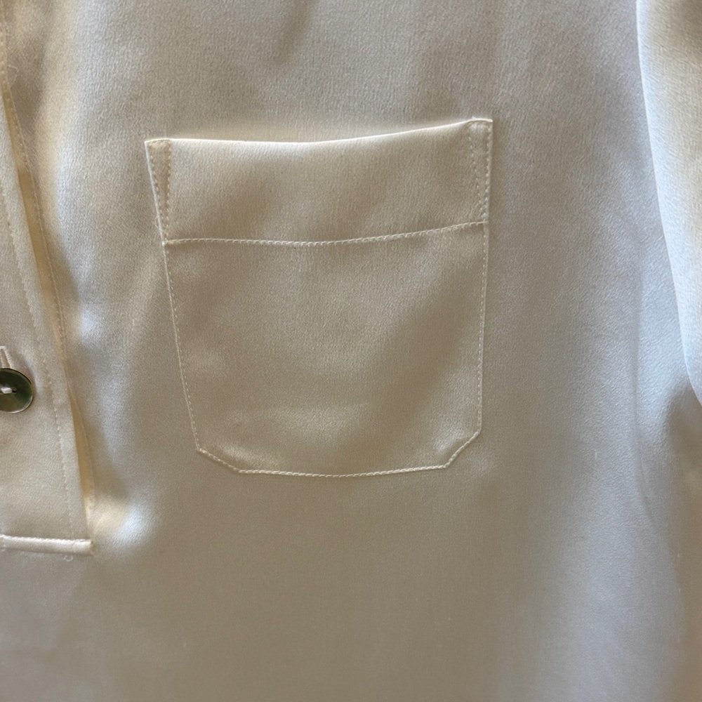 VINCE PEARL COLOR SILK SIZE XS BUTTON DOWN SHORT SLEEVE TOP - Picture 3 of 12